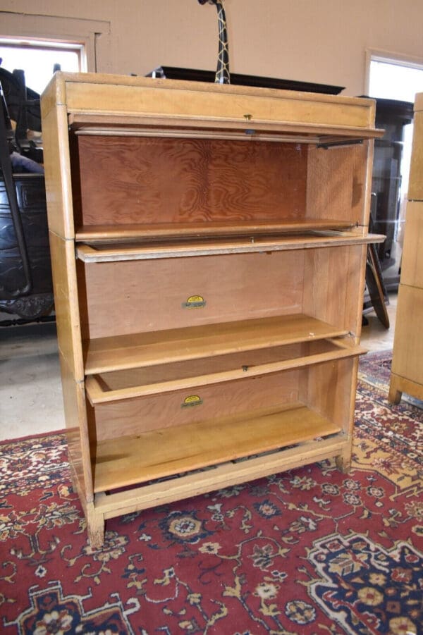 Mid Century Blonde Barrister Lawyer's Bookcase, by Gunn - Image 5