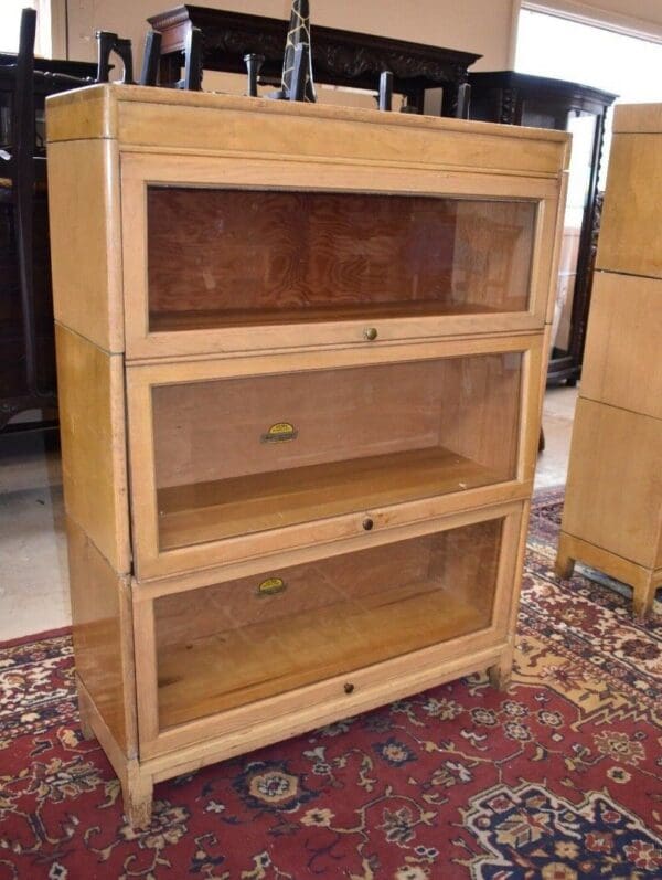 Mid Century Blonde Barrister Lawyer's Bookcase, by Gunn - Image 2