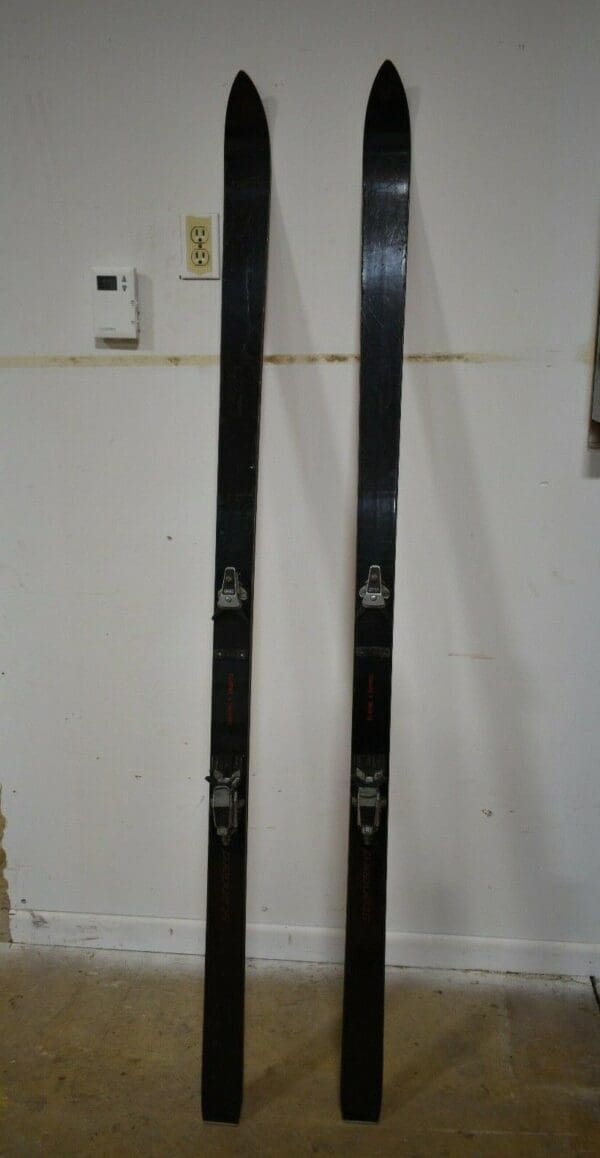 Vintage Skis, Ski Set by Hart Standard, Jyrolla Bindings