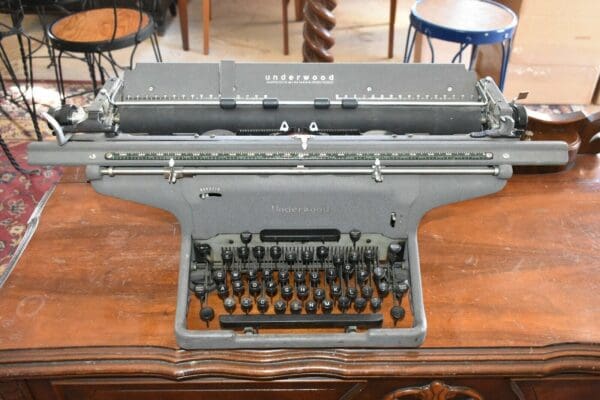 Antique Underwood Standard Typewriter, No 3-26