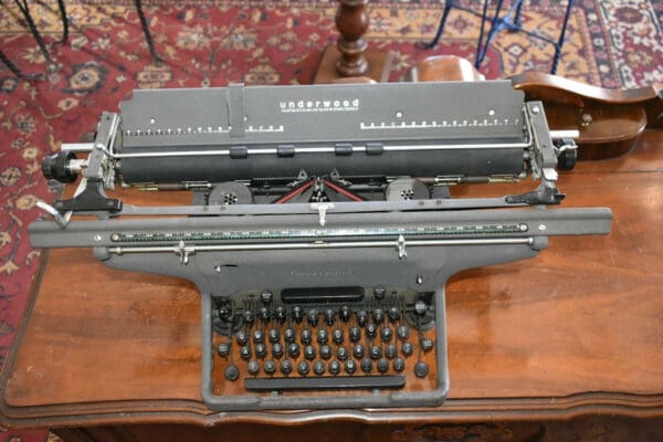 Antique Underwood Standard Typewriter, No 3-26