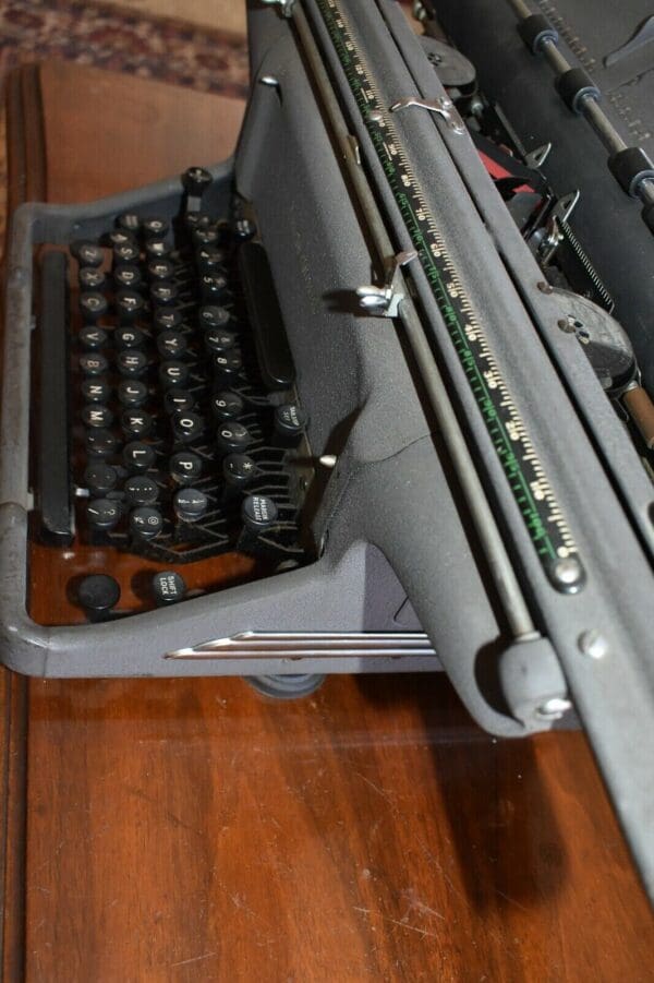 Antique Underwood Standard Typewriter, No 3-26