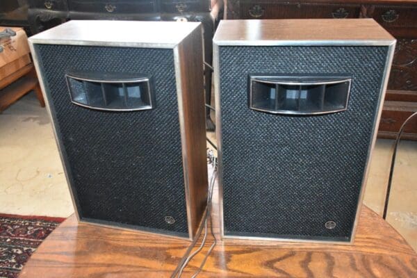 Retro 1960'S Panasonic Re-7671 Am Fm Stereo Set With Speakers, Air Suspension