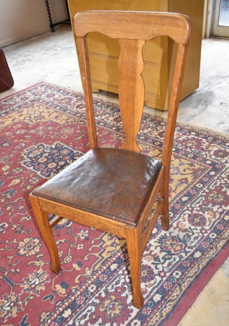 Antique Oak Leather Seat T Back Side Chair