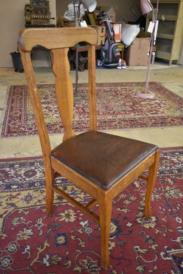 Antique Oak Leather Seat T Back Side Chair