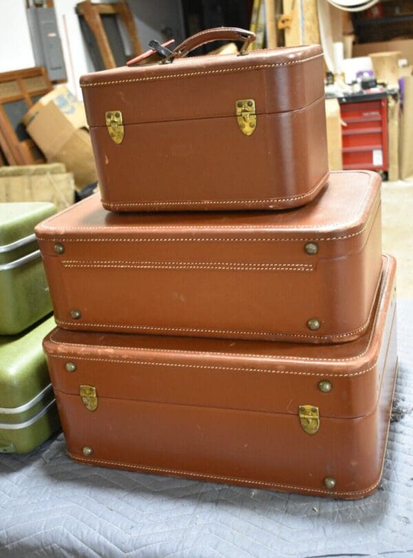 Vintage 3 Piece Mid Century Luggage Set by Kaufman