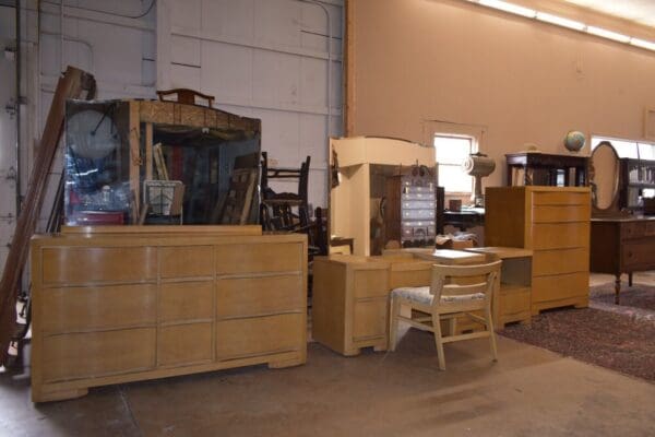 Mid Century Modern Basic Witz Co, Blonde Bedroom furniture set