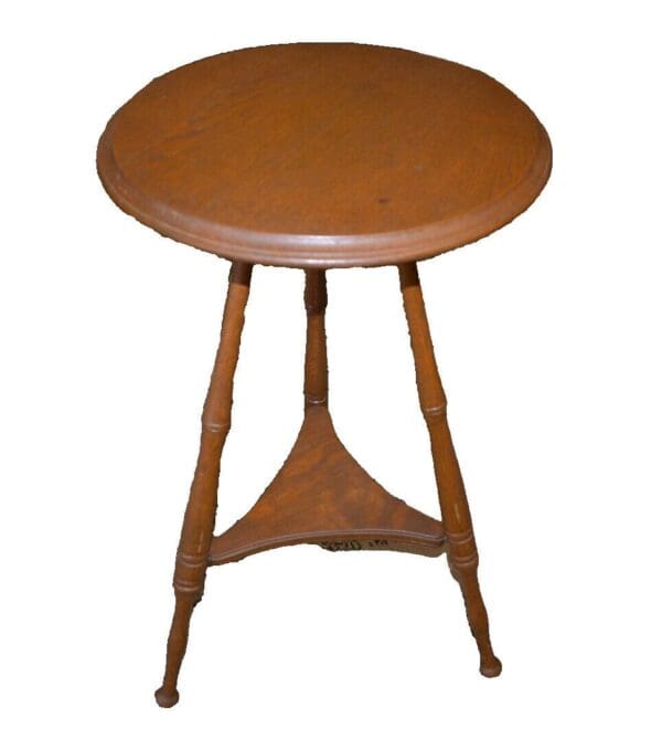 Antique Oak Turned Leg Side Accent Table