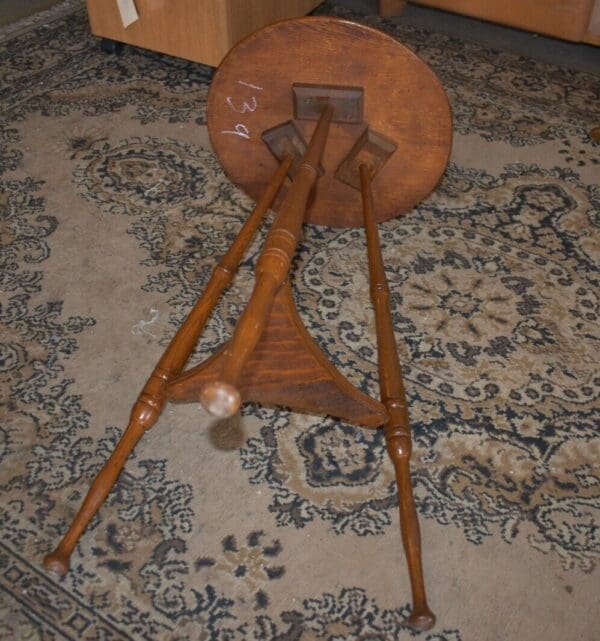 Antique Oak Turned Leg Side Accent Table