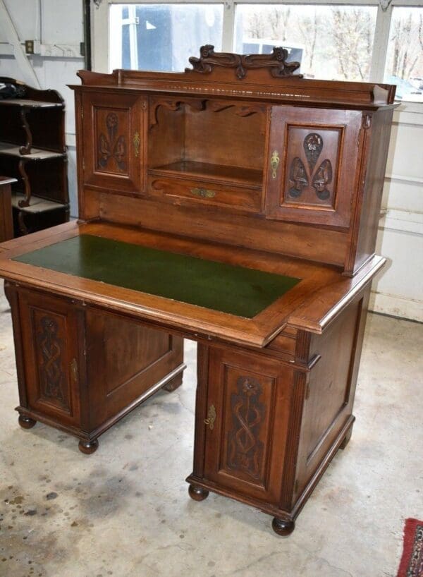 North German Walnut Jugendstil Desk, Large Leather Top Home Office