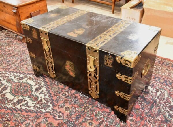 Vintage Camphor Asian Style Blanket Chest