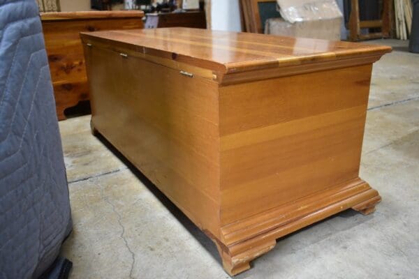 Vintage Ponderosa Pine Blanket Chest by Kerns of Pilot Rock, Coffee Table