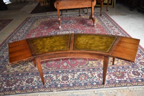 Mid-Century Vintage Leather Top Mahogany Drop Sides Coffee Table