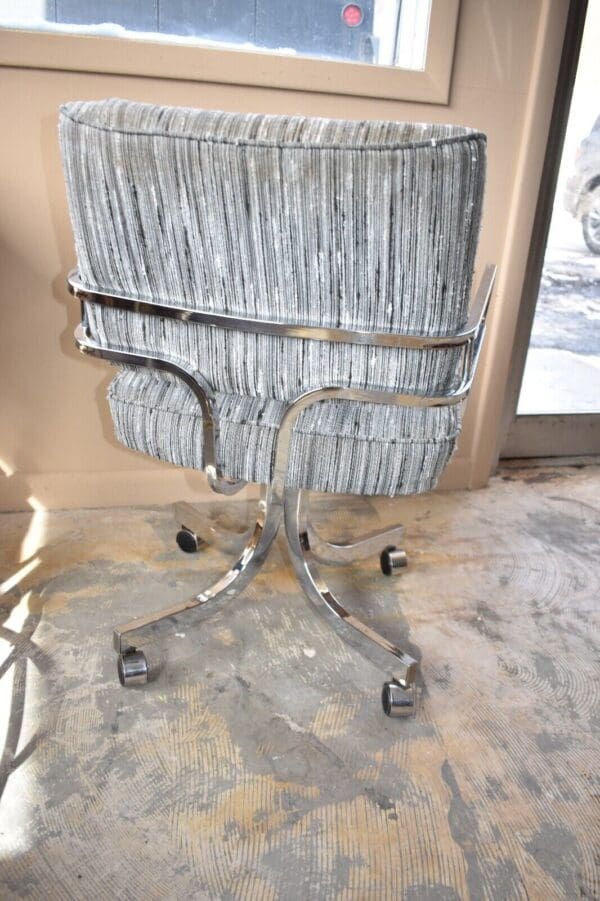 Mid Century Style Upholstered Chrome Swivel Arm Chair, Cal-Style Furniture CA