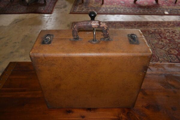 Antique Hand Crank Suitcase Portable Record Player by Birch Model 600