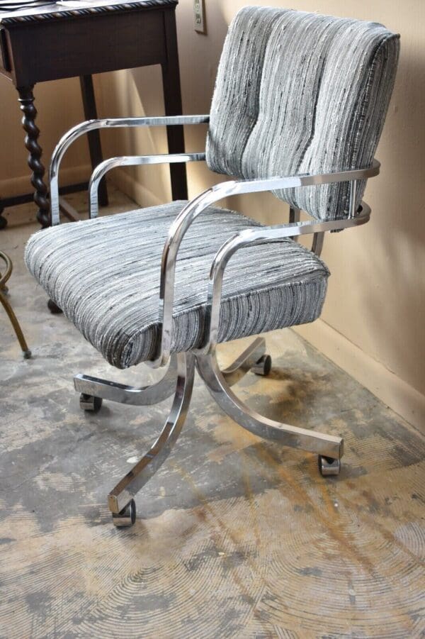 Mid Century Style Upholstered Chrome Swivel Arm Chair, Cal-Style Furniture CA