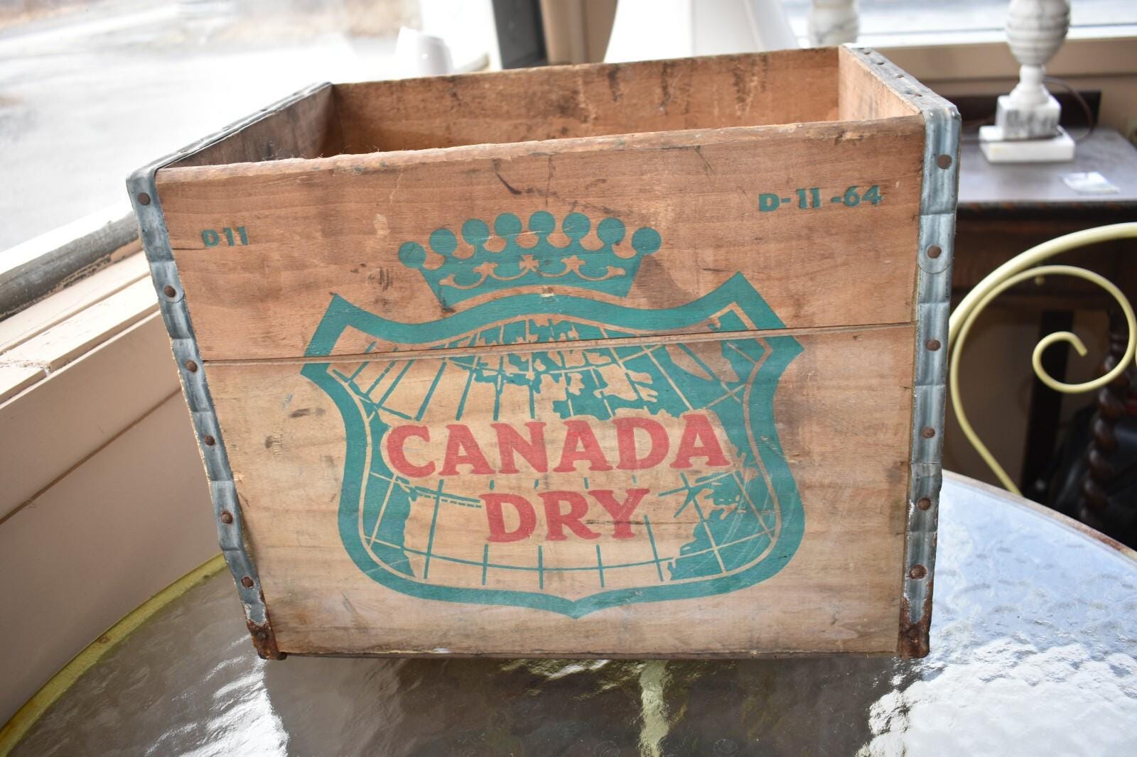 Primitive Antique Wood Crate Vintage Canada Dry Box
